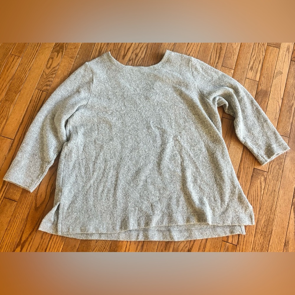 Loft Plus Women’s 24/26 Grey Sweater